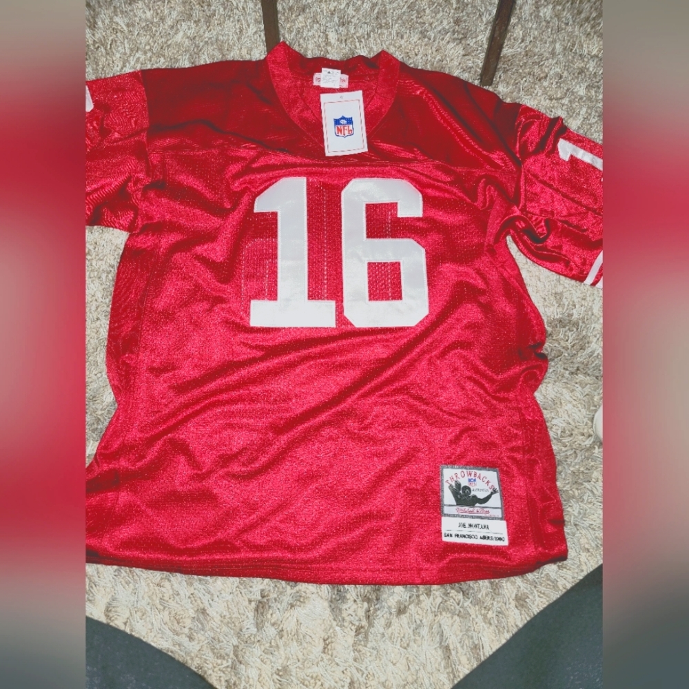 Joe Montana football jersey
